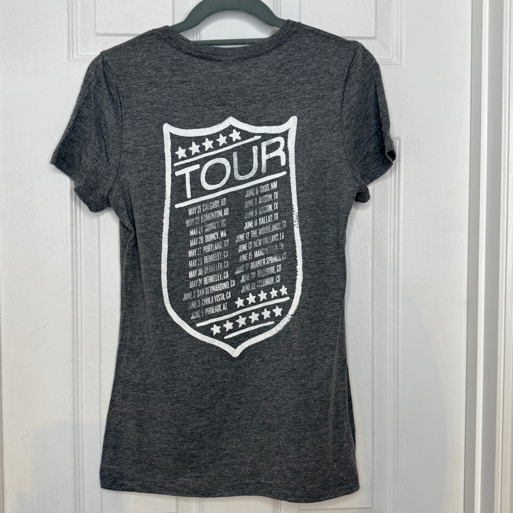 Mumford & Sons graphic tee size small - Picture 2 of 6
